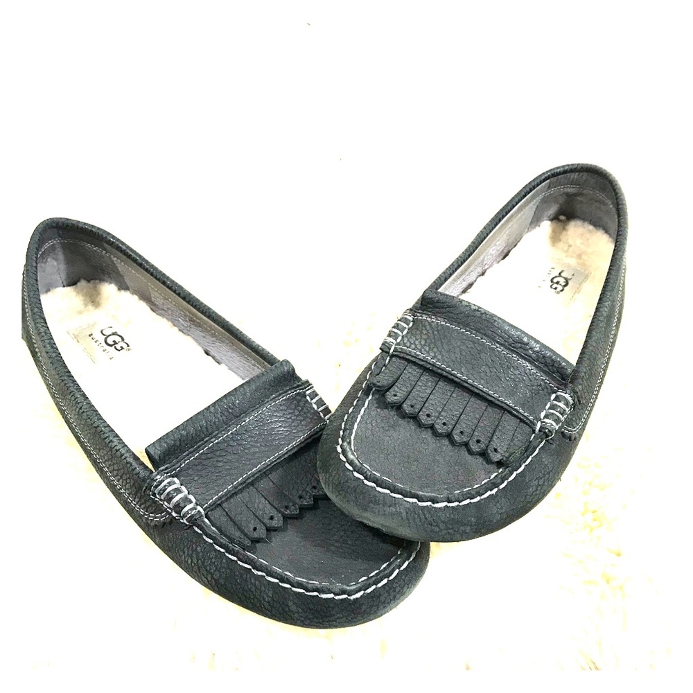 UGG Lonna Sheepskin Moccasins sz 8.5